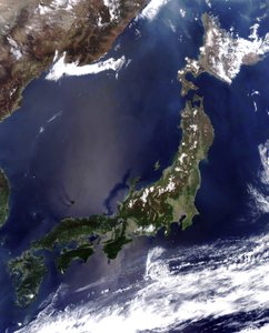 Satelliittinäkymä Japanin saarille. Kiitos: NASA. Tiede Maan geologia Merentutkimus